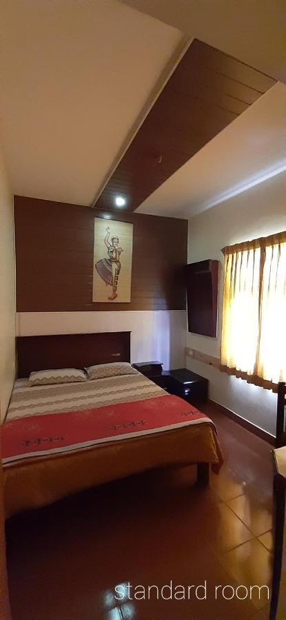 Greenview Holiday Inn 蒙纳 外观 照片