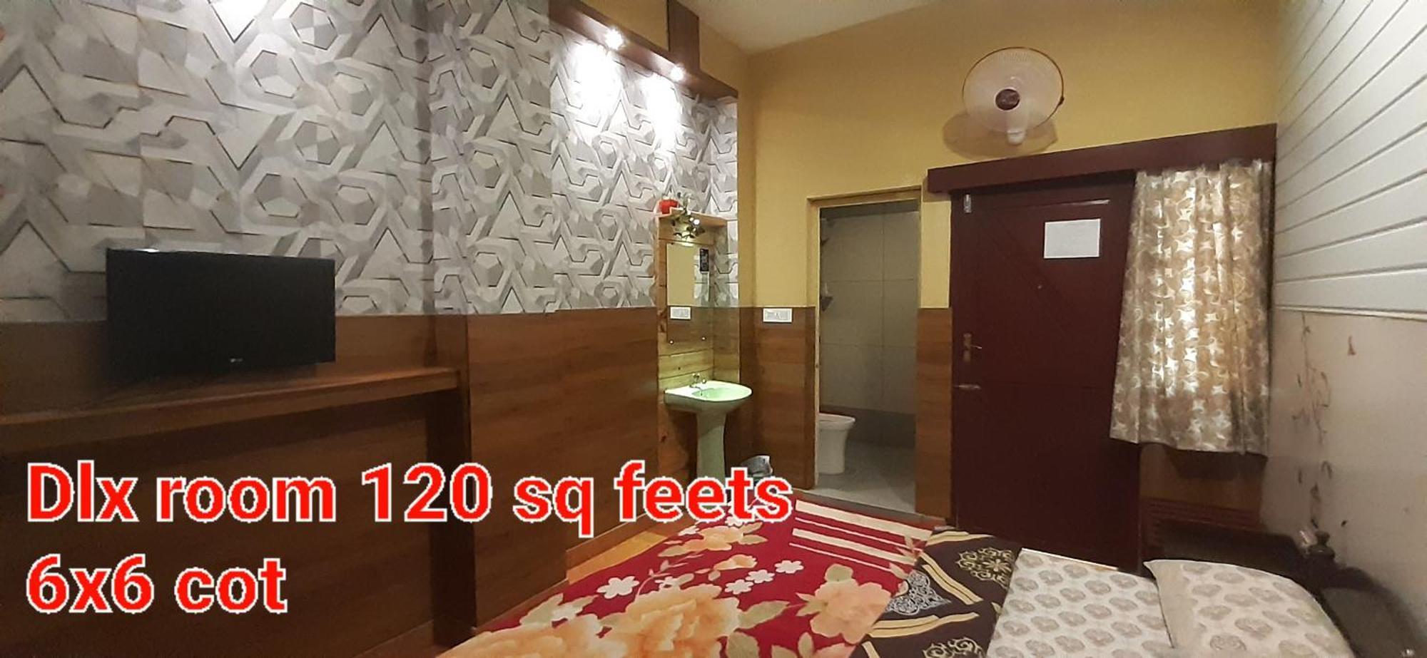 Greenview Holiday Inn 蒙纳 外观 照片