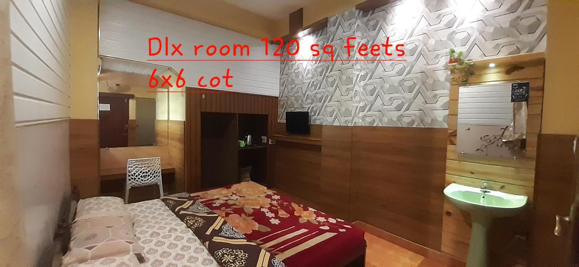 Greenview Holiday Inn 蒙纳 外观 照片