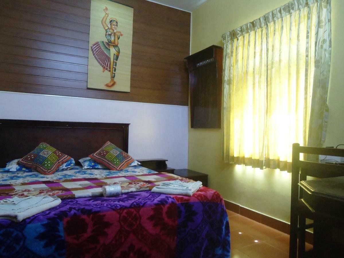 Greenview Holiday Inn 蒙纳 外观 照片