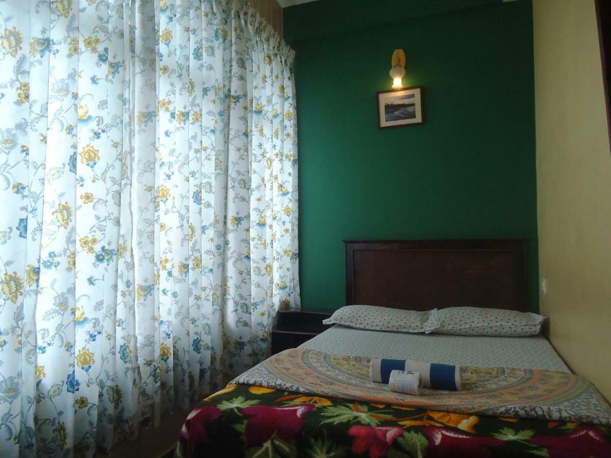 Greenview Holiday Inn 蒙纳 外观 照片